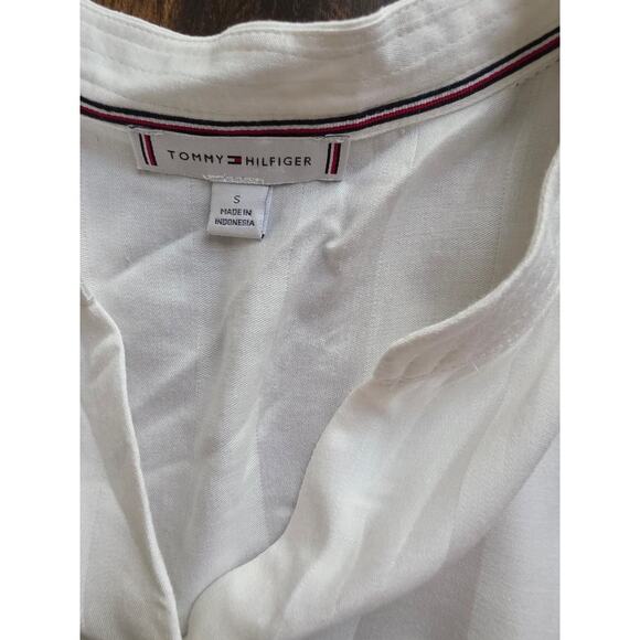 ✨ TOMMY HILFIGER White Viscose Blouse – Size S ✨ - Picture 2 of 7